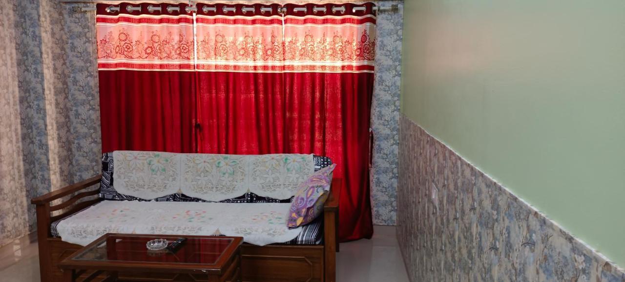 Galaxy Apartment Mumbai  Buitenkant foto