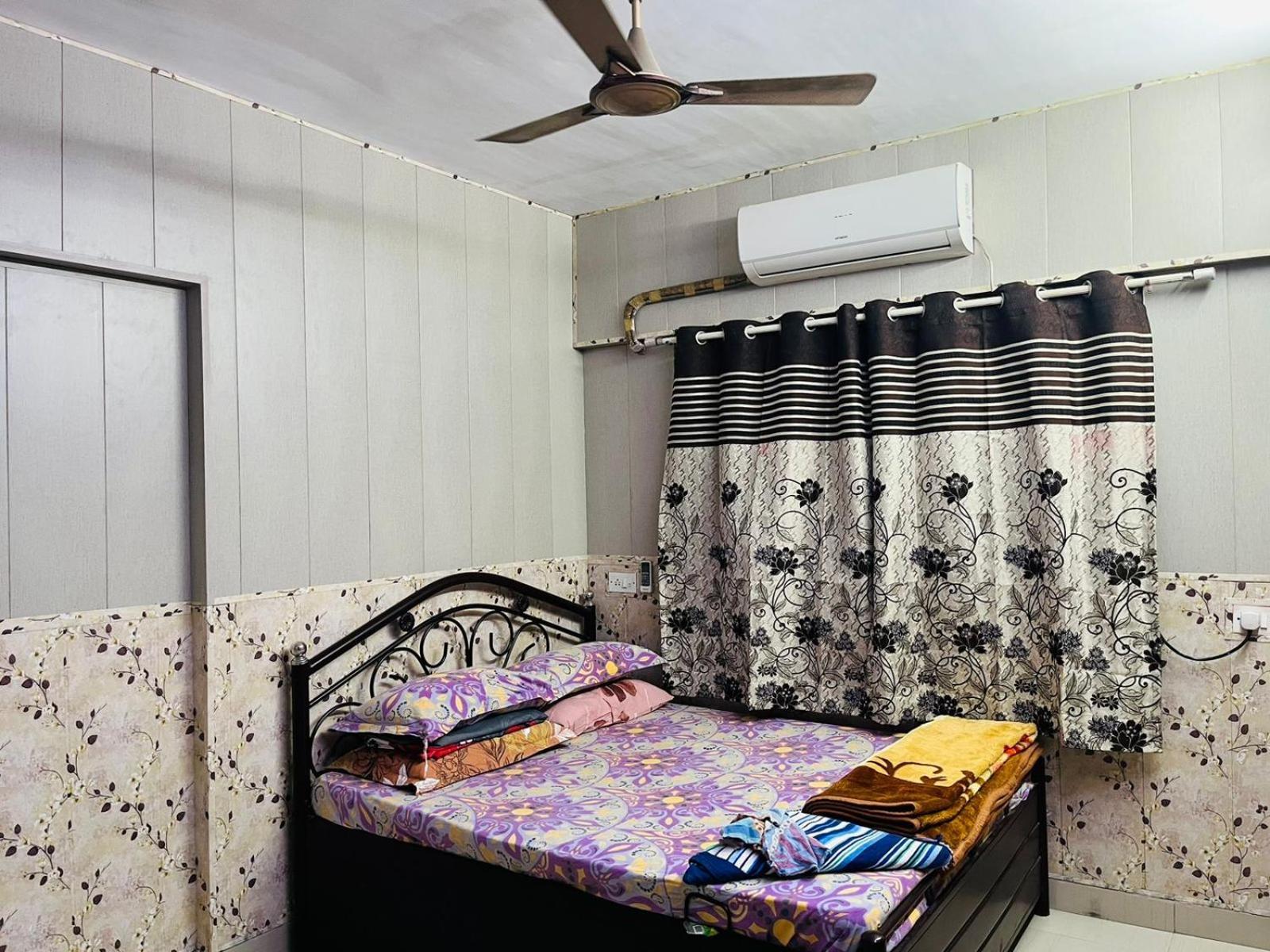 Galaxy Apartment Mumbai  Buitenkant foto